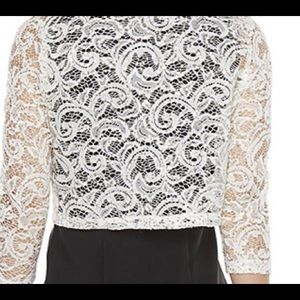 Ronni Nicole Women’s medium shrug